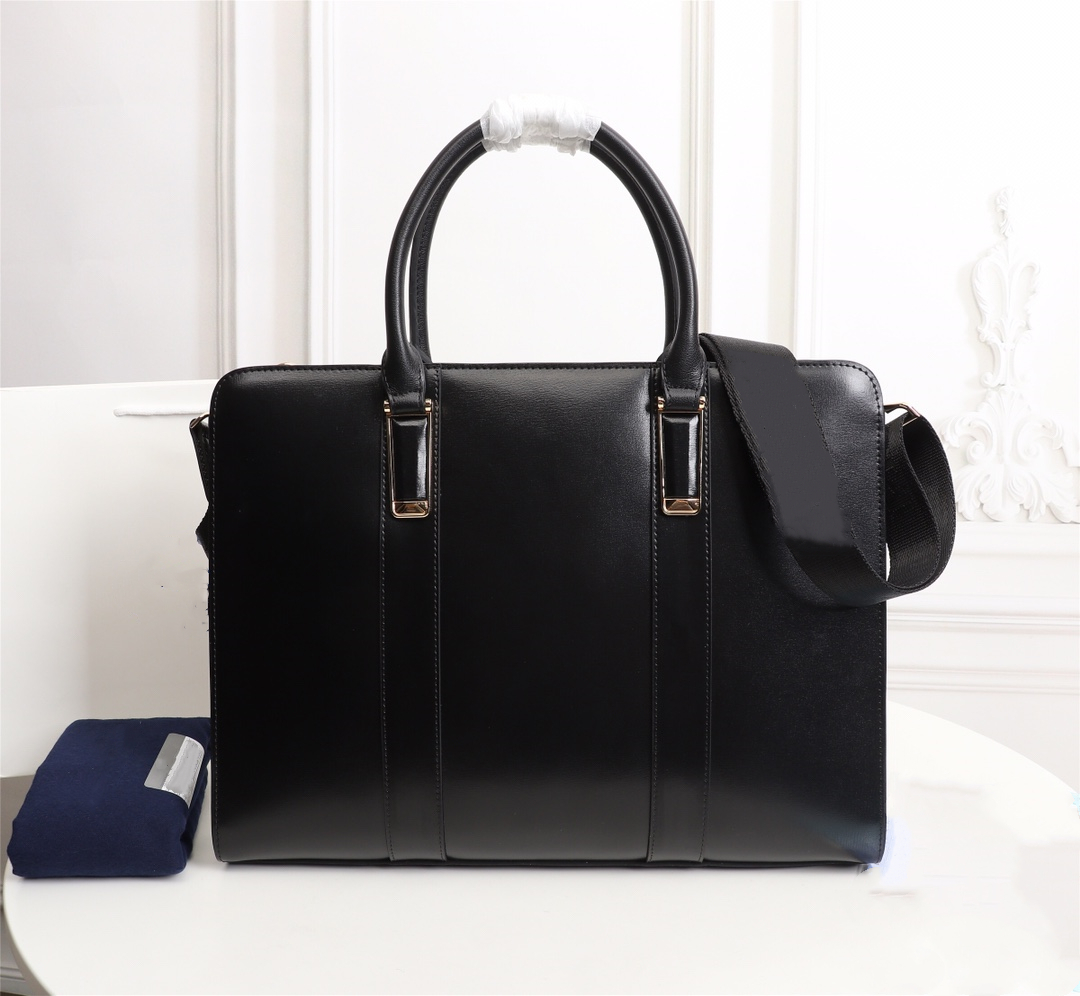 men's black leather designer waterproof briefcase high quality laptop bag large capacity casual simple office handbag
men's black leather designer waterproof briefcase high quality laptop bag large capacity casual simple office handbag