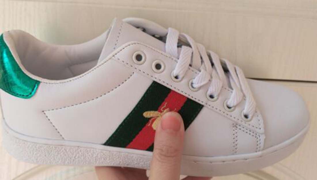 embroidery Small white Shoes For Outdoor Comfortable Women Casual Shoes Flat Sneakers Mens Zapatos Walking Shoes, Black
embroidery Small white Shoes For Outdoor Comfortable Women Casual Shoes Flat Sneakers Mens Zapatos Walking Shoes, Black