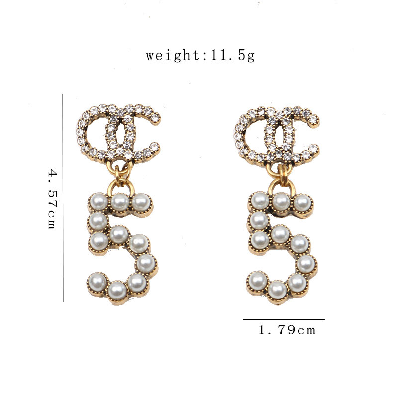 18K Gold Plated 925 Silver Luxury Brand Designers Double Letters Stud eardrop Geometric Famous Women Crystal Rhinestone Pearl Earring Wedding Party Jewerlry
18K Gold Plated 925 Silver Luxury Brand Designers Double Letters Stud eardrop Geometric Famous Women Crystal Rhinestone Pearl Earring Wedding Party Jewerlry