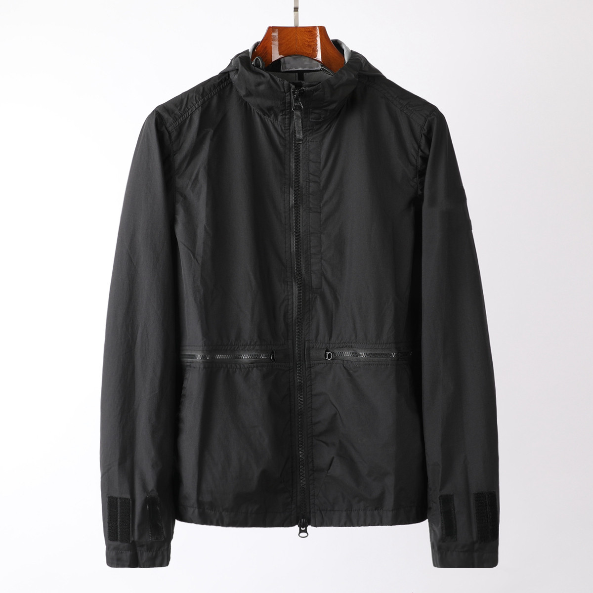 Spring Autumn Men's Jacket Designer Coat Outwear Windbreaker Hoodie Zipper Waterproof Fashion Hooded Jackets Coats Men Clothings, Black
Spring Autumn Men's Jacket Designer Coat Outwear Windbreaker Hoodie Zipper Waterproof Fashion Hooded Jackets Coats Men Clothings, Black