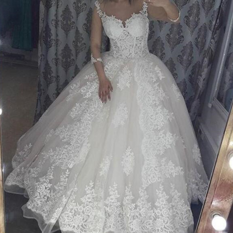 White Lace ball gown Wedding Dress Plus Size Appliques scoop 3/4 Sleeves 20201 floor length New African Bridal Gowns
White Lace ball gown Wedding Dress Plus Size Appliques scoop 3/4 Sleeves 20201 floor length New African Bridal Gowns