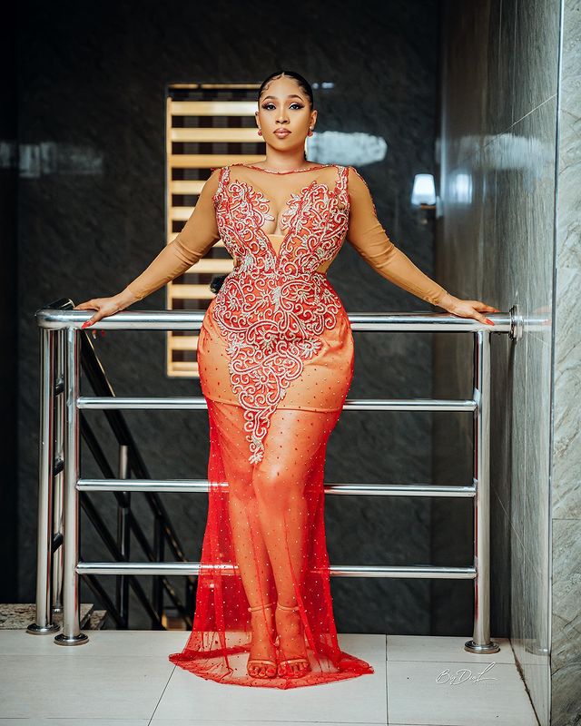 2021 Plus Size Arabic Aso Ebi Luxurious Lace Beaded Prom Dresses Sheer Neck Long Sleeves Sexy Evening Formal Party Second Reception Gowns Dress ZJ505