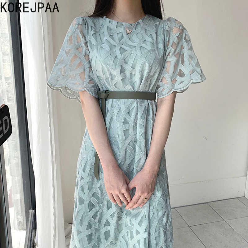 Korejpaa Women Dress Summer Korean Elegant Commute O Neck Lace Crochet Design Loose Belt Waist Slim Short Sleeve Dresses 210526, Green
Korejpaa Women Dress Summer Korean Elegant Commute O Neck Lace Crochet Design Loose Belt Waist Slim Short Sleeve Dresses 210526, Green