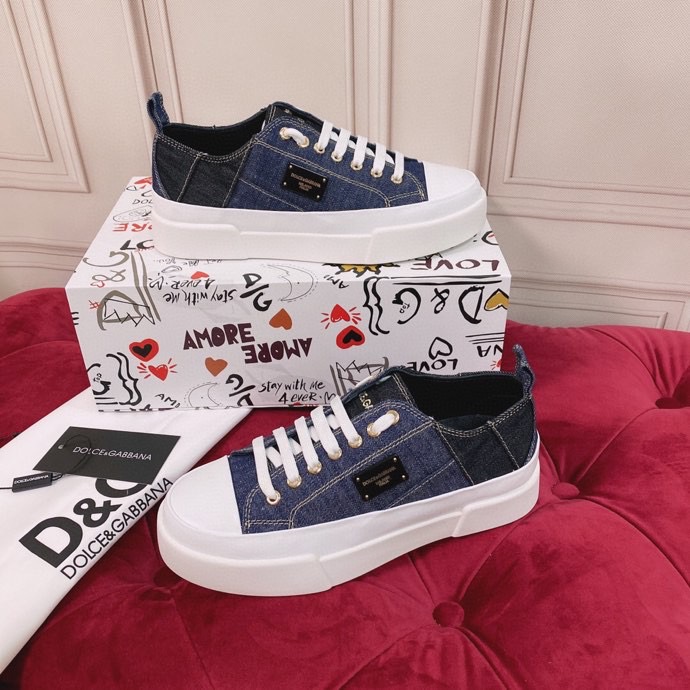 Tennis casual Sneakers Shoes Designers sneaker canvas Shoe Beige Blue washed jacquard denim Rubber sole Embroidered Vintage size35-45, 10
Tennis casual Sneakers Shoes Designers sneaker canvas Shoe Beige Blue washed jacquard denim Rubber sole Embroidered Vintage size35-45, 10