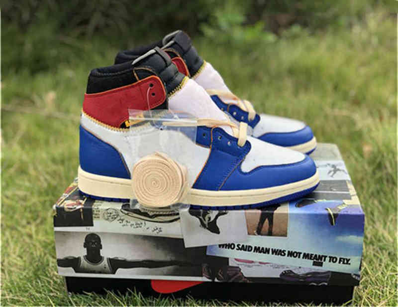 Shoes Authentic Union x 1 High OG NRG Los Angeles Blue Toe Varsity Red Storm 1S Basketball Man Sneakers, Bubble wrap packaging
Shoes Authentic Union x 1 High OG NRG Los Angeles Blue Toe Varsity Red Storm 1S Basketball Man Sneakers, Bubble wrap packaging