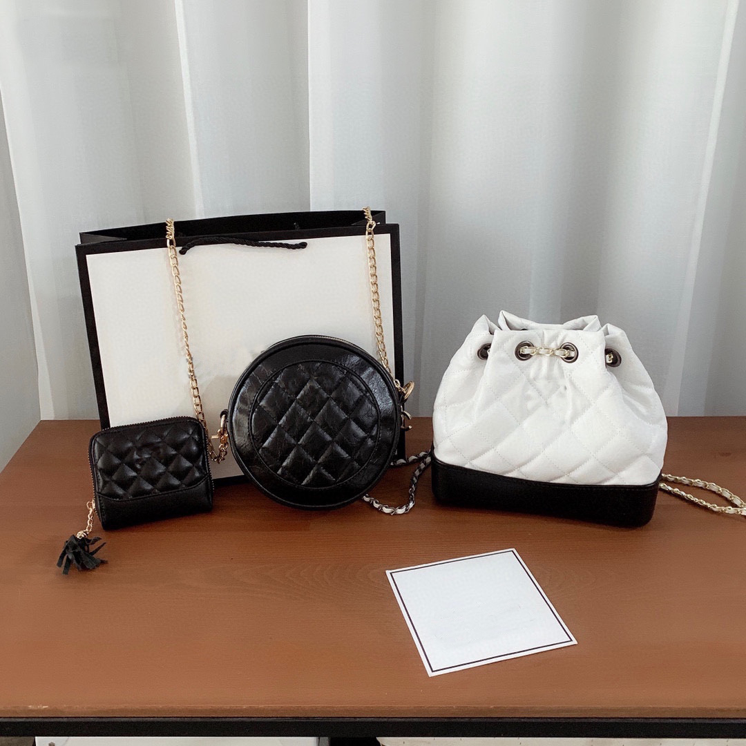 3 Pieces Suit luxury Round Square Crossbody Bags Women Drawstring Clutch Handbags Purse Ribbons Fashion Gold Chain Shoulder Leather Thread W
3 Pieces Suit luxury Round Square Crossbody Bags Women Drawstring Clutch Handbags Purse Ribbons Fashion Gold Chain Shoulder Leather Thread W