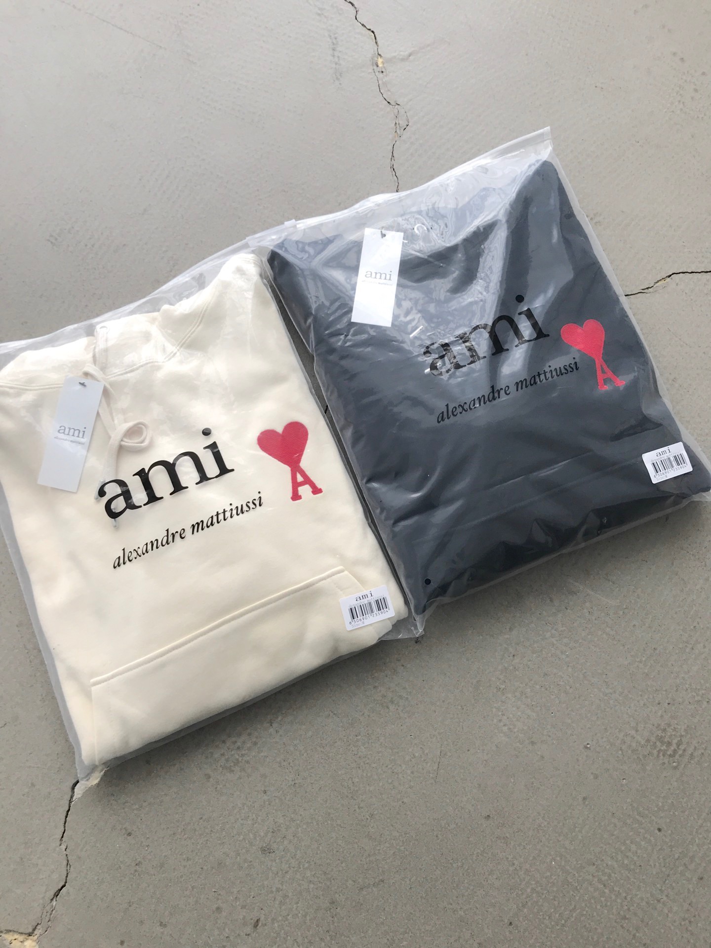2021ss spring and summer new high grade cotton printing short sleeve round neck panel T-Shirt Size: m-l-xl--xxxl Color: black white 1m21, Black;brown
2021ss spring and summer new high grade cotton printing short sleeve round neck panel T-Shirt Size: m-l-xl--xxxl Color: black white 1m21, Black;brown