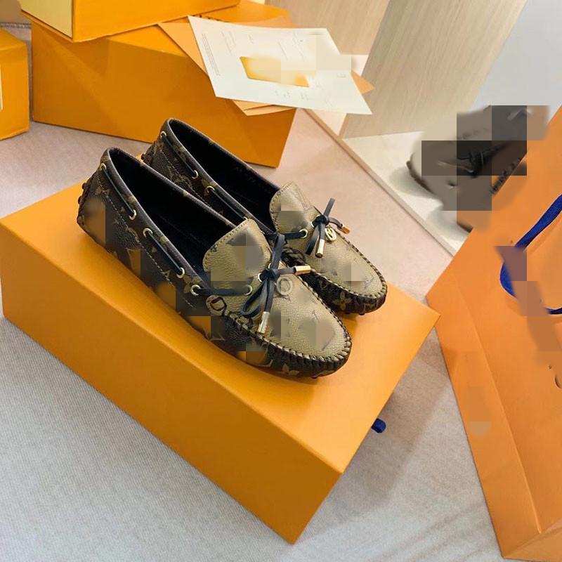 Handmade Women Shoe Gloria Loafers Classic Studs Bottom Bow Tie Coated Canvas Flower Print Reverse Fashion Shoes mjha
Handmade Women Shoe Gloria Loafers Classic Studs Bottom Bow Tie Coated Canvas Flower Print Reverse Fashion Shoes mjha