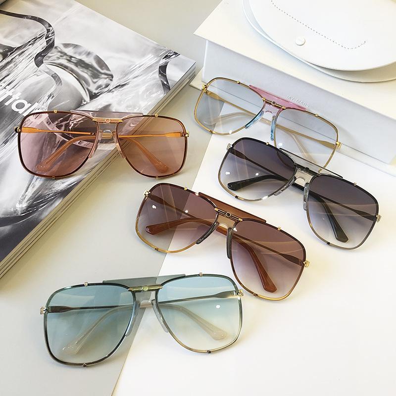 Women Old Fashion Sunglasses Retro Outdoor Vacation Eye Glasses With Large Frame For Summer Travel LXH
Women Old Fashion Sunglasses Retro Outdoor Vacation Eye Glasses With Large Frame For Summer Travel LXH