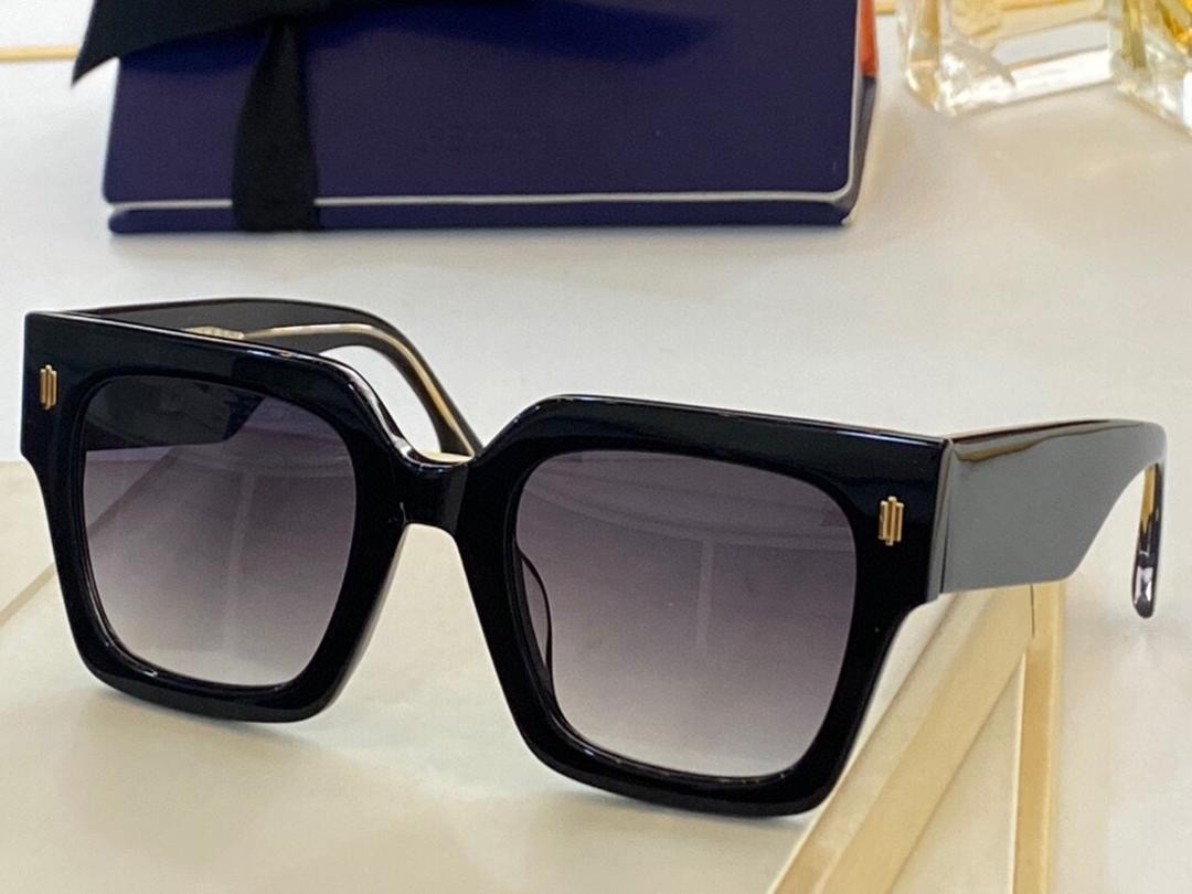 top quality mens Sunglasses for women 0457 men sun glasses fashion style protects eyes UV400 lens with case, White;black
top quality mens Sunglasses for women 0457 men sun glasses fashion style protects eyes UV400 lens with case, White;black