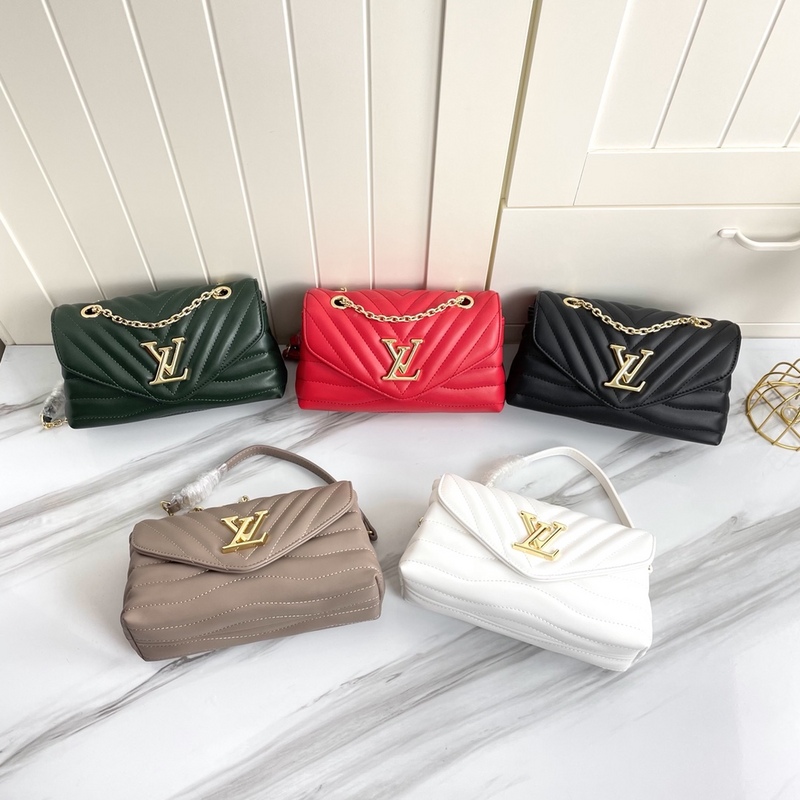 Louis Vuitton Monogram LV Women Luxurys Designers Bags 2021 Chest pack lady Tote chains handbags messenger backpack nylon Crossbody bag European, Dust bags
Louis Vuitton Monogram LV Women Luxurys Designers Bags 2021 Chest pack lady Tote chains handbags messenger backpack nylon Crossbody bag European, Dust bags
