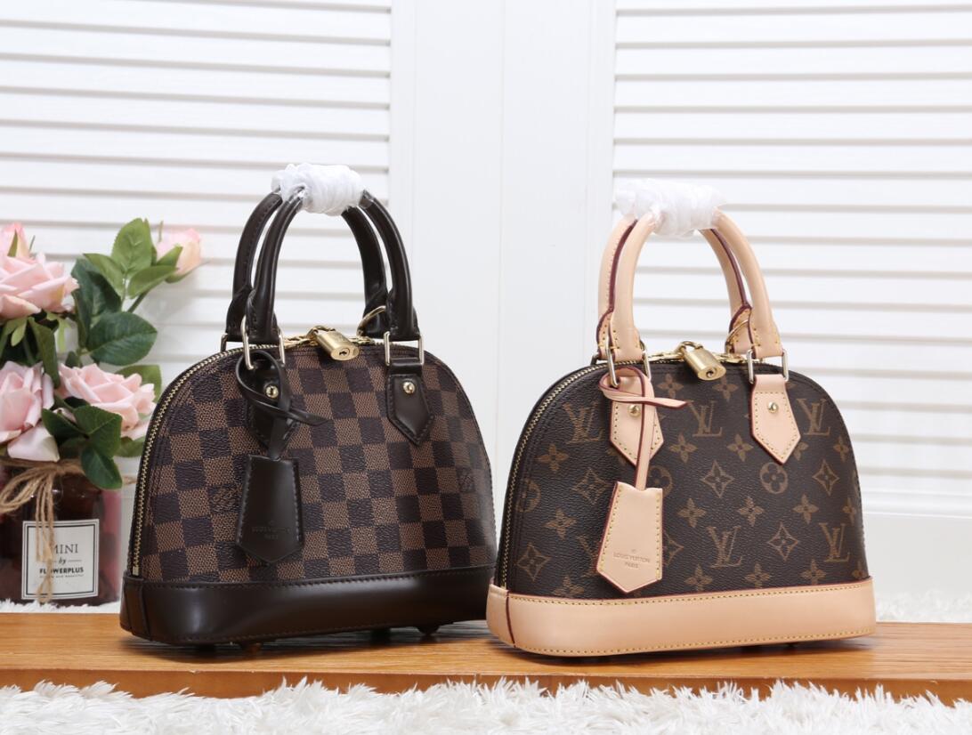 Flower ALMA Women Handbags Top Bag Shell Genuine Leather 25cm Designer Lock Shoulder Bags With Embossed BB PM Crossbody GGLVLOUI
Flower ALMA Women Handbags Top Bag Shell Genuine Leather 25cm Designer Lock Shoulder Bags With Embossed BB PM Crossbody GGLVLOUI