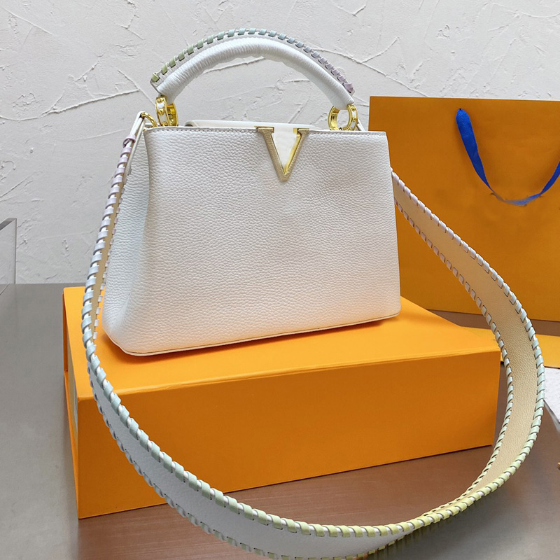 2021 Top Women's Fashion Luxury Diagonal Bag with lychee pattern cow Picpuccina tote
2021 Top Women's Fashion Luxury Diagonal Bag with lychee pattern cow Picpuccina tote