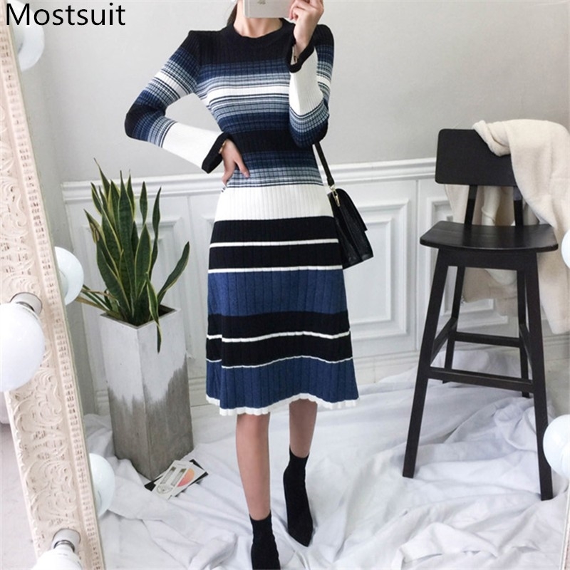 Winter Korean Striped Knitted Sweater Dress Women Flare Sleeve O-neck A-line Dresses Elegant Vintage Fashion Ladies Vestido 210518, Blue
Winter Korean Striped Knitted Sweater Dress Women Flare Sleeve O-neck A-line Dresses Elegant Vintage Fashion Ladies Vestido 210518, Blue