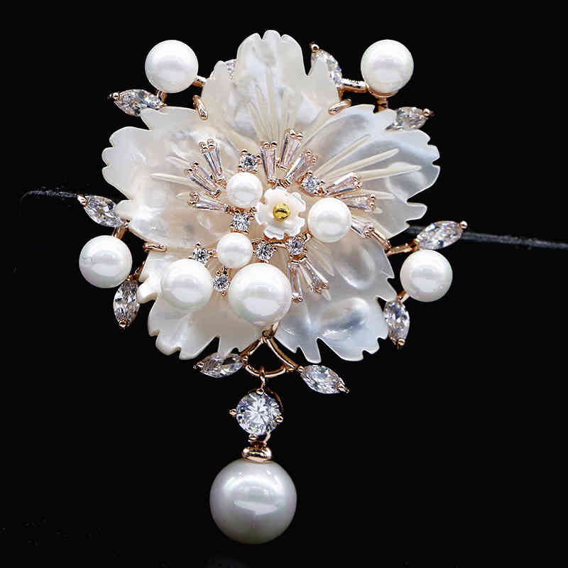 Simple Planting Flower Corsage Micro Inlaid Zircon Shell Pearl Women's Brooch Sweater Chain Dual-purpose Clothing Accessories