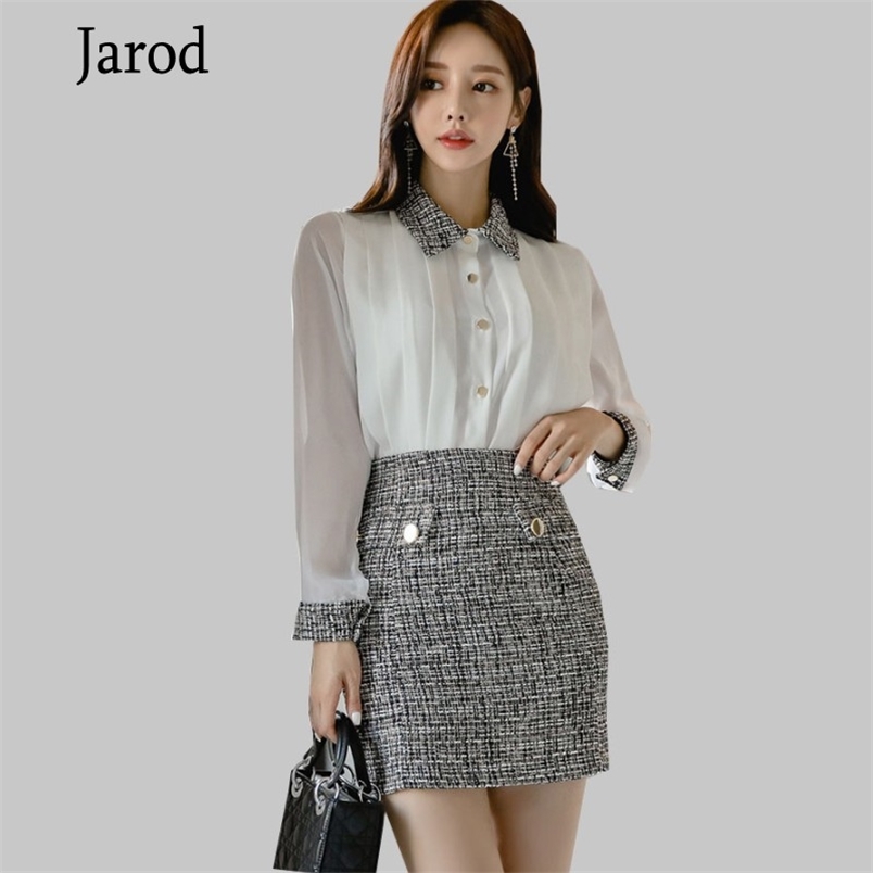 Spring Autumn White Chiffon Patchwork Tweed Office Blouse Two Piece Sets Women Mini Bodycon Skirt Work Suit 210519, Picture color
Spring Autumn White Chiffon Patchwork Tweed Office Blouse Two Piece Sets Women Mini Bodycon Skirt Work Suit 210519, Picture color