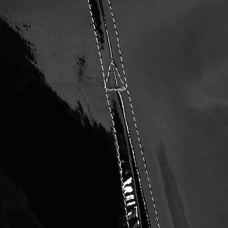 Sexy Black Split Side Patent Leather Pencil Skirt Women's High Waist Knee Length Elegant Office Lady's Latex Custom 210621