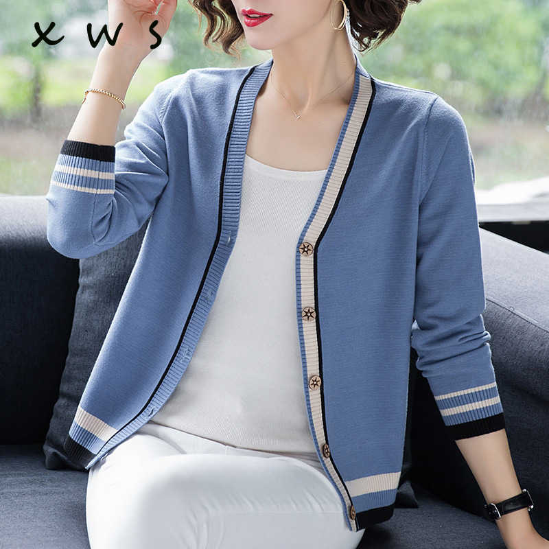 Spring casual Women Sweater Knitted Cardigan Long Sleeve V-Neck striped Loose Sweater Cardigan Women Basic Jacket 210604, Navy blue
Spring casual Women Sweater Knitted Cardigan Long Sleeve V-Neck striped Loose Sweater Cardigan Women Basic Jacket 210604, Navy blue