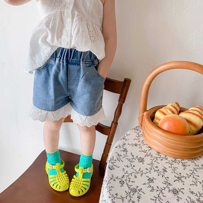 Summer cute girls lace patchwork denim shorts 1-6 years children casual all-match loose clothes 210615, Blue
Summer cute girls lace patchwork denim shorts 1-6 years children casual all-match loose clothes 210615, Blue