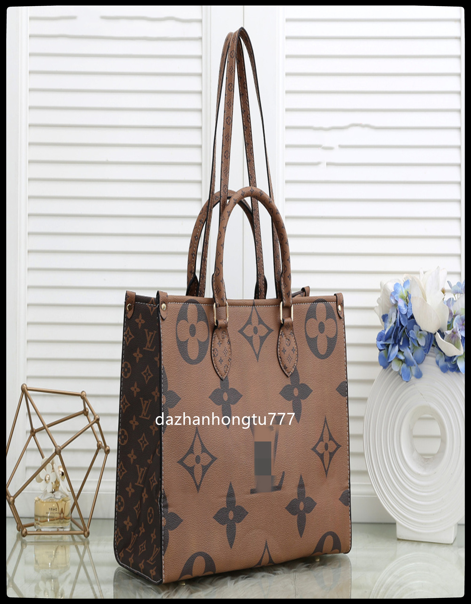 GGLVLouis
Vitton YSL
VUTTON Handbags Shopping Bag Lady Tote Women Large Capacity Duplex Print Lady Crossbody Shoulder Bag B77
GGLVLouis
Vitton YSL
VUTTON Handbags Shopping Bag Lady Tote Women Large Capacity Duplex Print Lady Crossbody Shoulder Bag B77