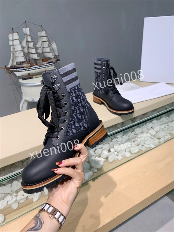 designer luxury Boots ladies Ankle Haif Cowskin Chelsea Zipper Boot autumn winter Martin Fashion Camfort shoes Top Quality rx211111, 01
designer luxury Boots ladies Ankle Haif Cowskin Chelsea Zipper Boot autumn winter Martin Fashion Camfort shoes Top Quality rx211111, 01