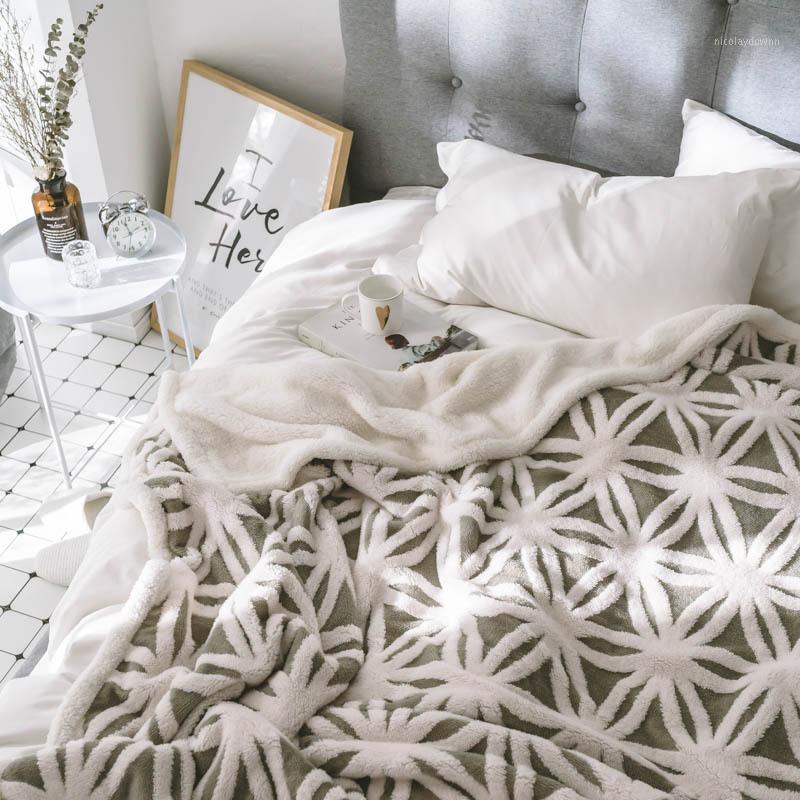 Blankets Flannel Children Kids Bedspread For Bed Picnic Blanket Cobija Cobertor Tent Hiking Quilt
Blankets Flannel Children Kids Bedspread For Bed Picnic Blanket Cobija Cobertor Tent Hiking Quilt