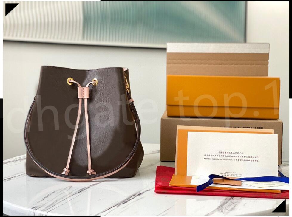 Genuine PU Leather CrossBody bag Shoulder Bags for Women Girl Fashion Simple Portable Leisure Bucket
Genuine PU Leather CrossBody bag Shoulder Bags for Women Girl Fashion Simple Portable Leisure Bucket