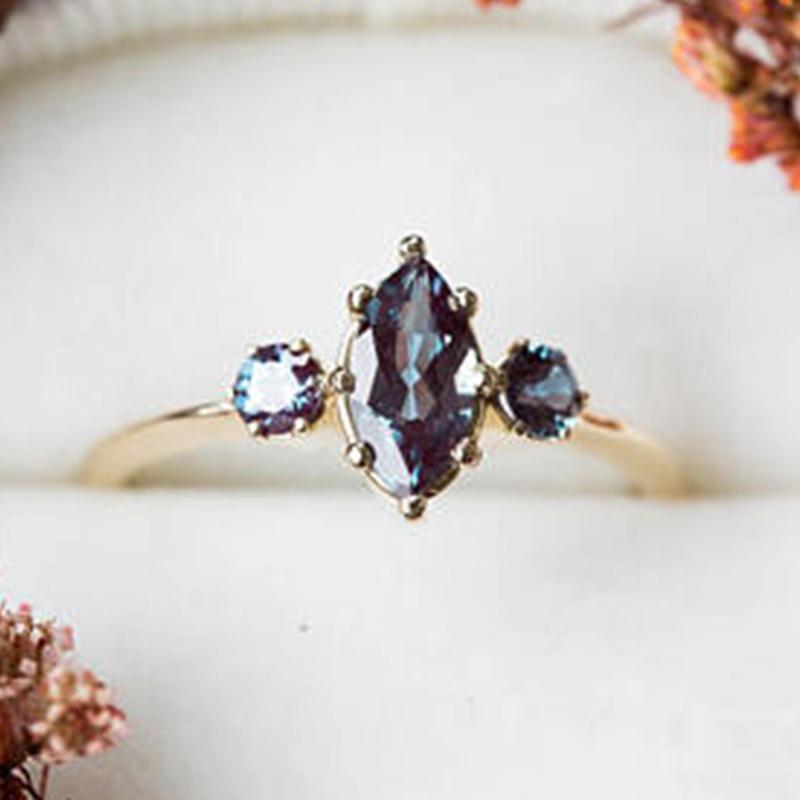 Cluster Rings Luxury Gold Blue Stone For Women Wedding Gift Engagement Jewelry Charm Femme Ring Bijoux Anillos Mujer L5Q792
Cluster Rings Luxury Gold Blue Stone For Women Wedding Gift Engagement Jewelry Charm Femme Ring Bijoux Anillos Mujer L5Q792