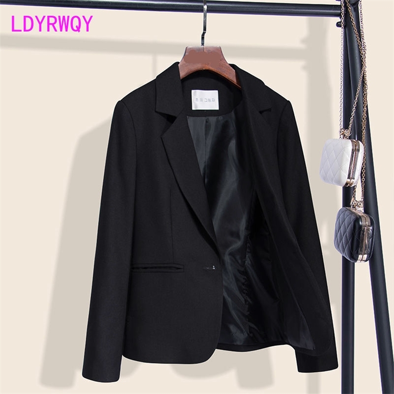 Black suit woman slim Korean version of casual autumn and winter Single Breasted Polyester Office Lady 210603
Black suit woman slim Korean version of casual autumn and winter Single Breasted Polyester Office Lady 210603