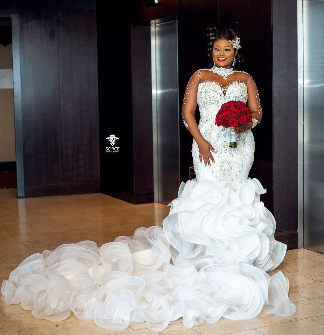 Plus Size Aso Ebi Wedding Gowns Long Train Ruffles Sleeves High Neck Crystals Beaded Lace-up Bridal Dress Vestidos