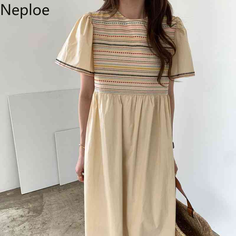 Neploe Women's Summer Dress Retro Heavy Embroidered Puff Sleeve High Waist Loose Vestidos Korean O Neck Temperament Dresses 210422