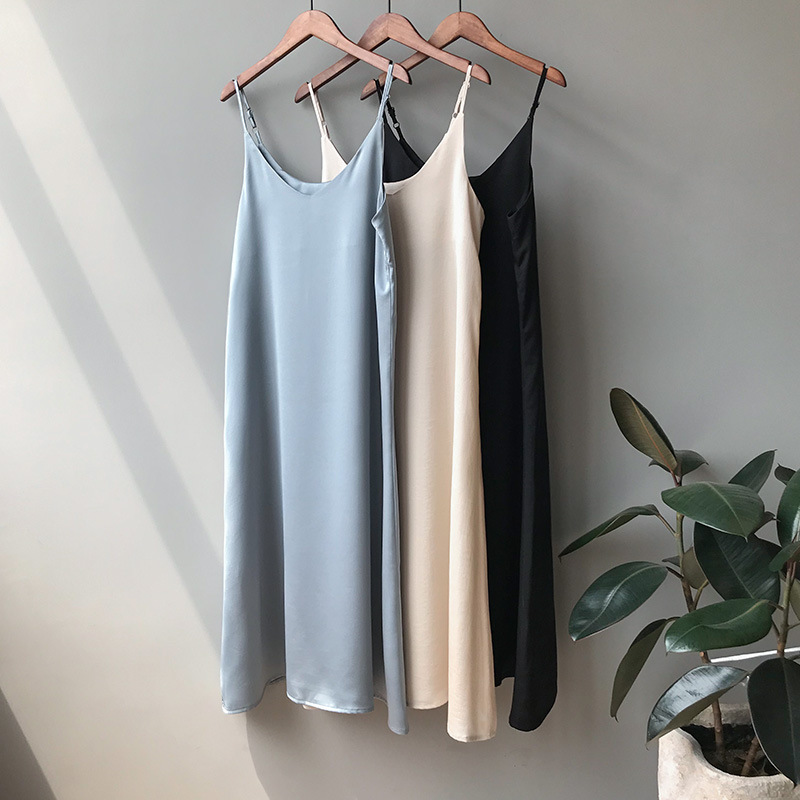 New Arrival Women V-Neck Sleeveless Women Vintage Satin Summer Long Dress Boho Elegant Women Casual Dress Vestidos, Beige
New Arrival Women V-Neck Sleeveless Women Vintage Satin Summer Long Dress Boho Elegant Women Casual Dress Vestidos, Beige