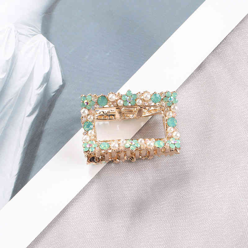 Hair Accessories Jewelry Gripping Clip Female Bangs pin Back of Head Curling Headdress pin Korean Version Fixed Fashion