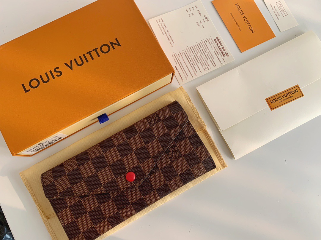 2021NEW Women Wallet Purse Original box wallets bag date code high quality card holder fashion colour button M60708 with box
2021NEW Women Wallet Purse Original box wallets bag date code high quality card holder fashion colour button M60708 with box