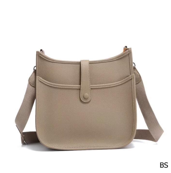 Trendy Bucket Bag Women Shoulder Bags Designers Handbag Crossbody Wallet Designer Clutch Handbags Genuine Leather Large 31CM, Red
Trendy Bucket Bag Women Shoulder Bags Designers Handbag Crossbody Wallet Designer Clutch Handbags Genuine Leather Large 31CM, Red