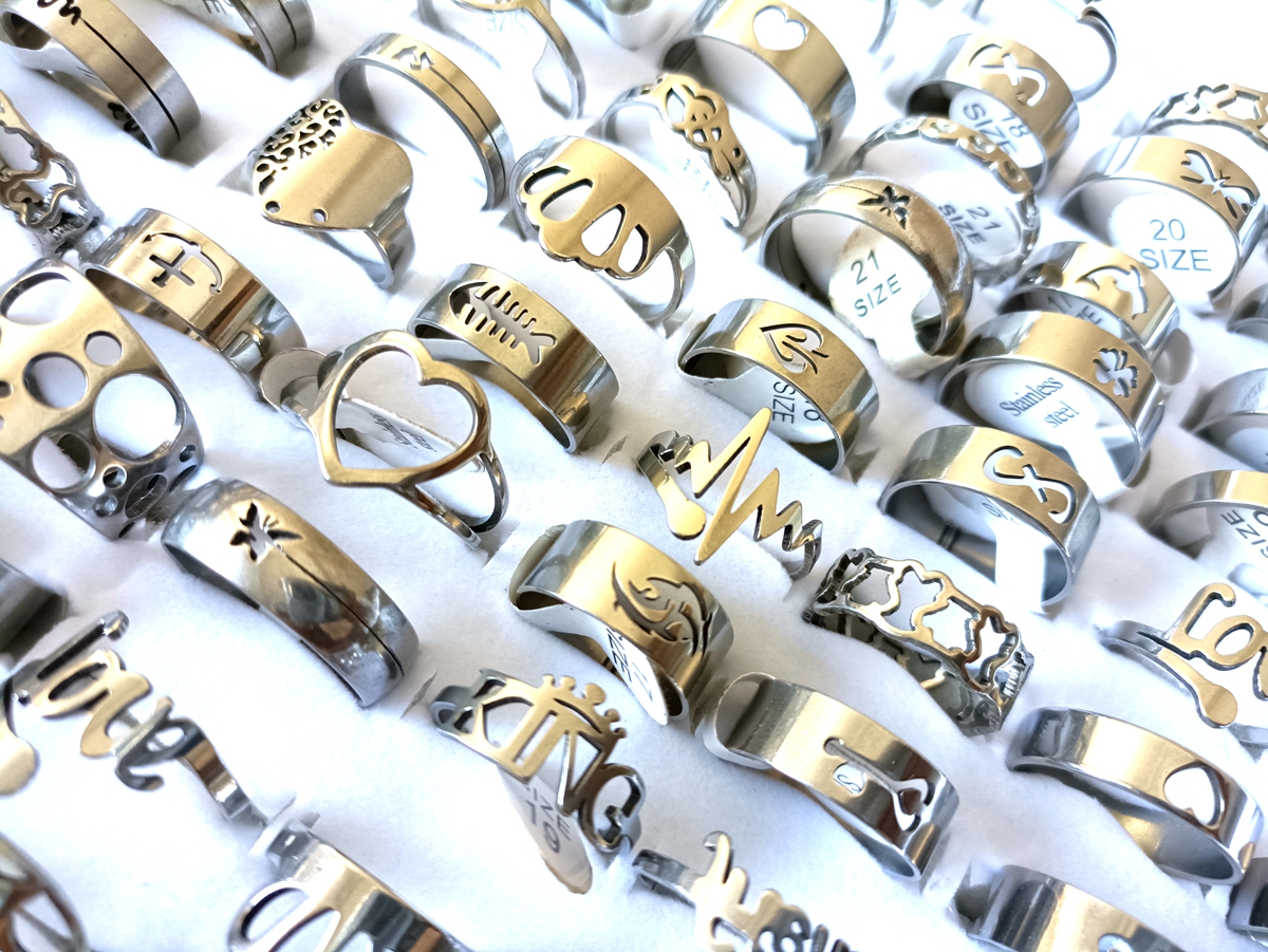 100 Cut mix band Silver random Mens Womens Stainless Steel Rings Jewelry Anniversary Gift
100 Cut mix band Silver random Mens Womens Stainless Steel Rings Jewelry Anniversary Gift