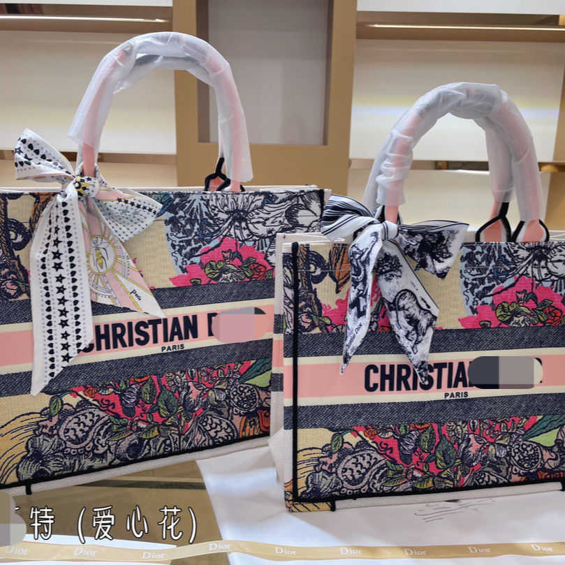 Hanghhangbag Women S Mini Luxurys Designers Bags 2021 designer Womens handbags Purses Crossbody Bag Wallet Handbag Louisbags_18 Latest Lette
Hanghhangbag Women S Mini Luxurys Designers Bags 2021 designer Womens handbags Purses Crossbody Bag Wallet Handbag Louisbags_18 Latest Lette