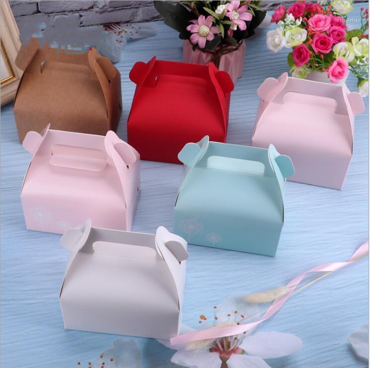 Gift Wrap 5pcs Small Paper Cake Box With Handle Kraft Cardboard Wedding Cupcake Packaging Boxes 11.5*8*8cm
Gift Wrap 5pcs Small Paper Cake Box With Handle Kraft Cardboard Wedding Cupcake Packaging Boxes 11.5*8*8cm