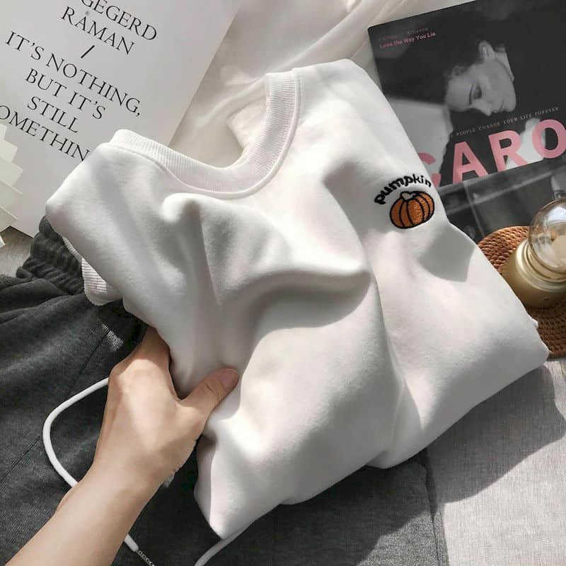 Sweatshirt Spring autumn Korean preppy small pumpkin embroidery O-neck shirt men women plus velvet thickening outer loose tops 210927