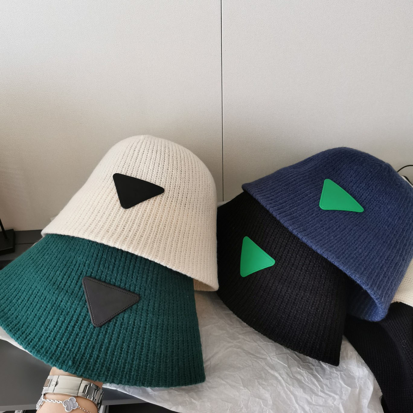 Luxury designer beanie cap Street trend triangle pattern boutique bucket hats, available in all seasons, suitable for both men and women, 4, Blue;gray
Luxury designer beanie cap Street trend triangle pattern boutique bucket hats, available in all seasons, suitable for both men and women, 4, Blue;gray
