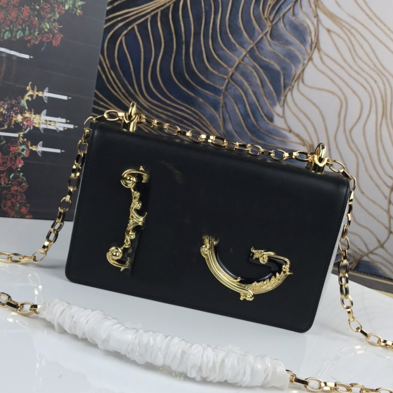 Single Shoulder Bags Messenger Chain Bag Imported Cow Leather Inlaid Resin Bottom Plated With Real Gold Flip Magnetic Buckle Atmospheric Knowledge Size 21*4*15cm, Red
Single Shoulder Bags Messenger Chain Bag Imported Cow Leather Inlaid Resin Bottom Plated With Real Gold Flip Magnetic Buckle Atmospheric Knowledge Size 21*4*15cm, Red