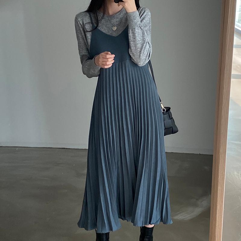 Casual Dresses Autumn Wild Temperament Sleeveless V Blue Velvet Pleated Spaghetti Strap Dress Women Retro Black Sling Vestido Mid, Black;gray
Casual Dresses Autumn Wild Temperament Sleeveless V Blue Velvet Pleated Spaghetti Strap Dress Women Retro Black Sling Vestido Mid, Black;gray