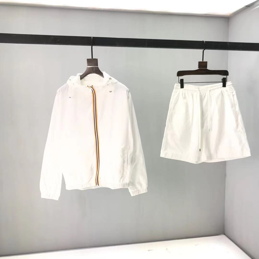 2021ss spring and summer new high grade cotton printing short sleeve round neck panel T-Shirt Size: m--xl-xxl-xxxl Color: black white 5z19
2021ss spring and summer new high grade cotton printing short sleeve round neck panel T-Shirt Size: m--xl-xxl-xxxl Color: black white 5z19
