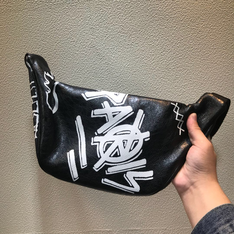 Men's motorcycle chest bag.Black Doodle Fanny pack. Outdoor casual sports fashion trend for men and women.Soft leather worn01
Men's motorcycle chest bag.Black Doodle Fanny pack. Outdoor casual sports fashion trend for men and women.Soft leather worn01