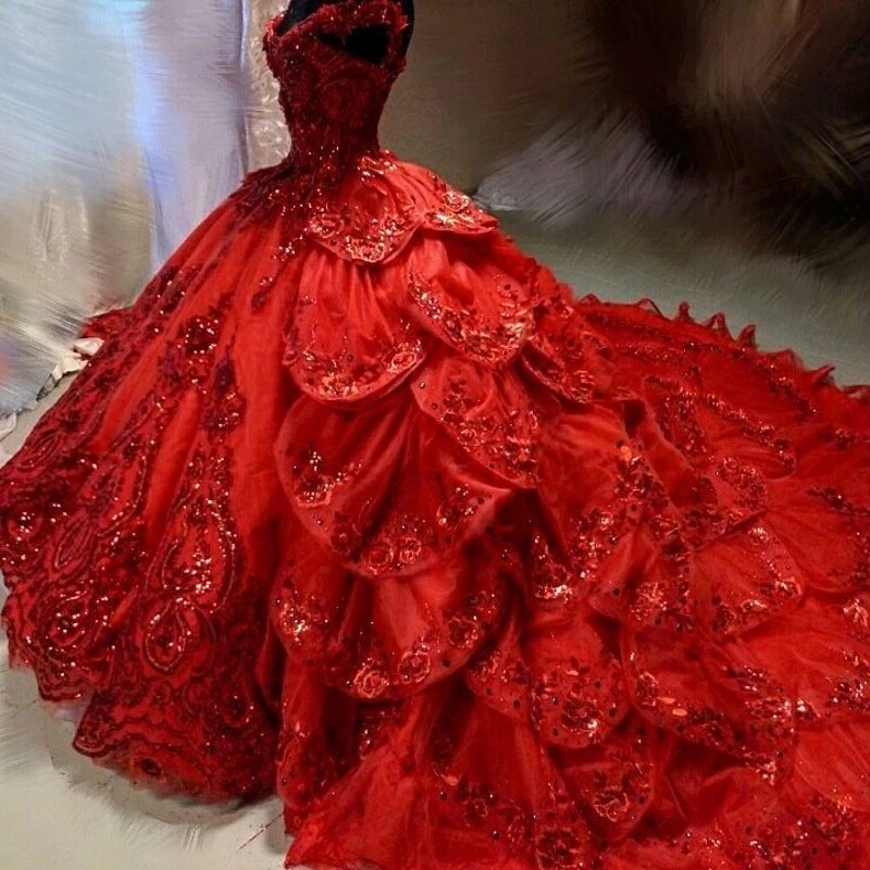 Luxury Red Quinceanera Dresses Puffy Tiered Skirt Court Train Off Shoulder Sweet 16 Dress Sequins Appliques Beaded Glitter Prom Brithday Gowns vestido