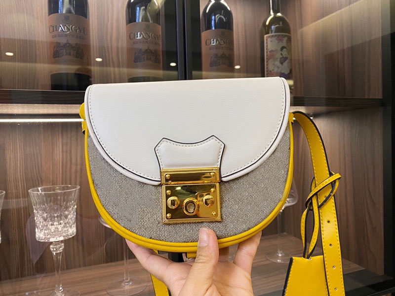 Brand double G letter shoulder bag top real leather replica saddle bag designer woman casual messenger bags handbag
Brand double G letter shoulder bag top real leather replica saddle bag designer woman casual messenger bags handbag