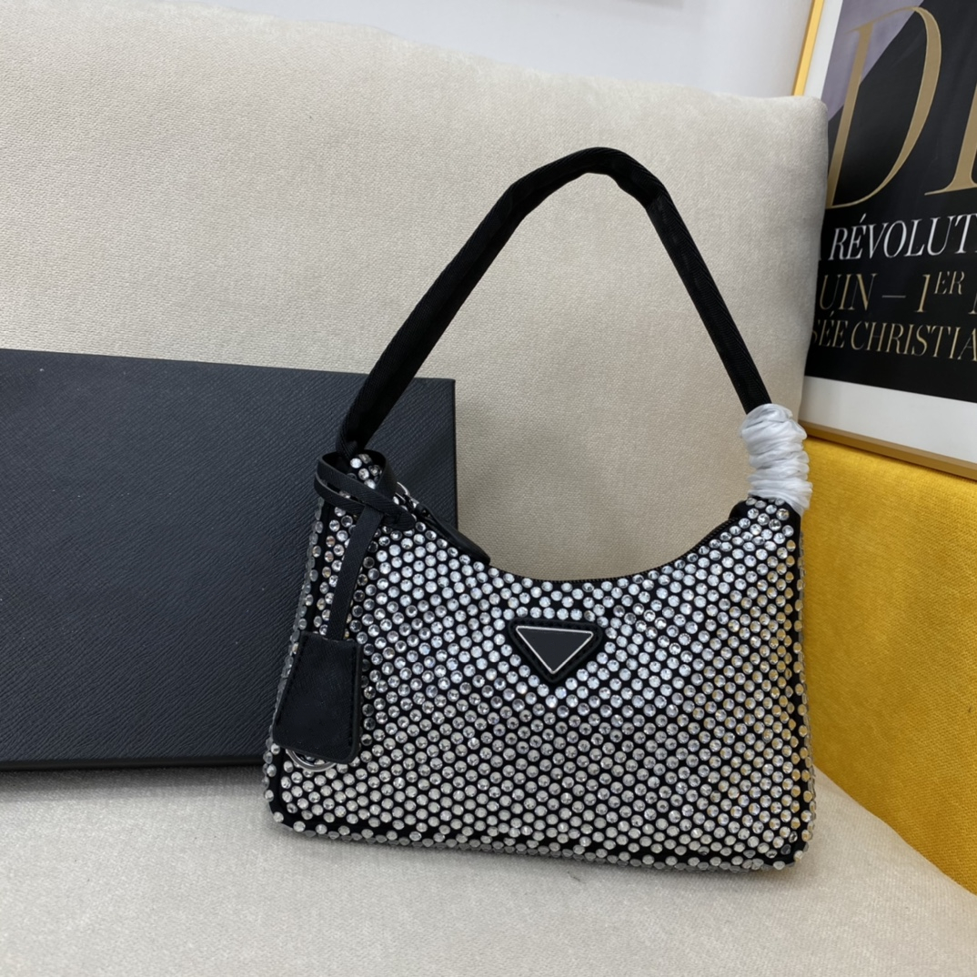 2021 Ladies Black Diamond Nylon Totes Underarm Bag Fashion Elegant Waterproof Portable Shopping