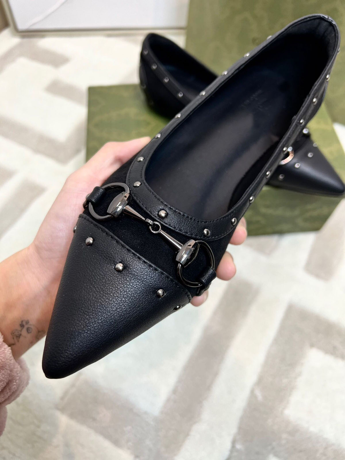 Luxury Designer Women dress shoe Flat Mules Leather Horsebit loafer girl flats buckle shoes wedding party casual Women Size 34-40 With box, made in italy
Luxury Designer Women dress shoe Flat Mules Leather Horsebit loafer girl flats buckle shoes wedding party casual Women Size 34-40 With box, made in italy