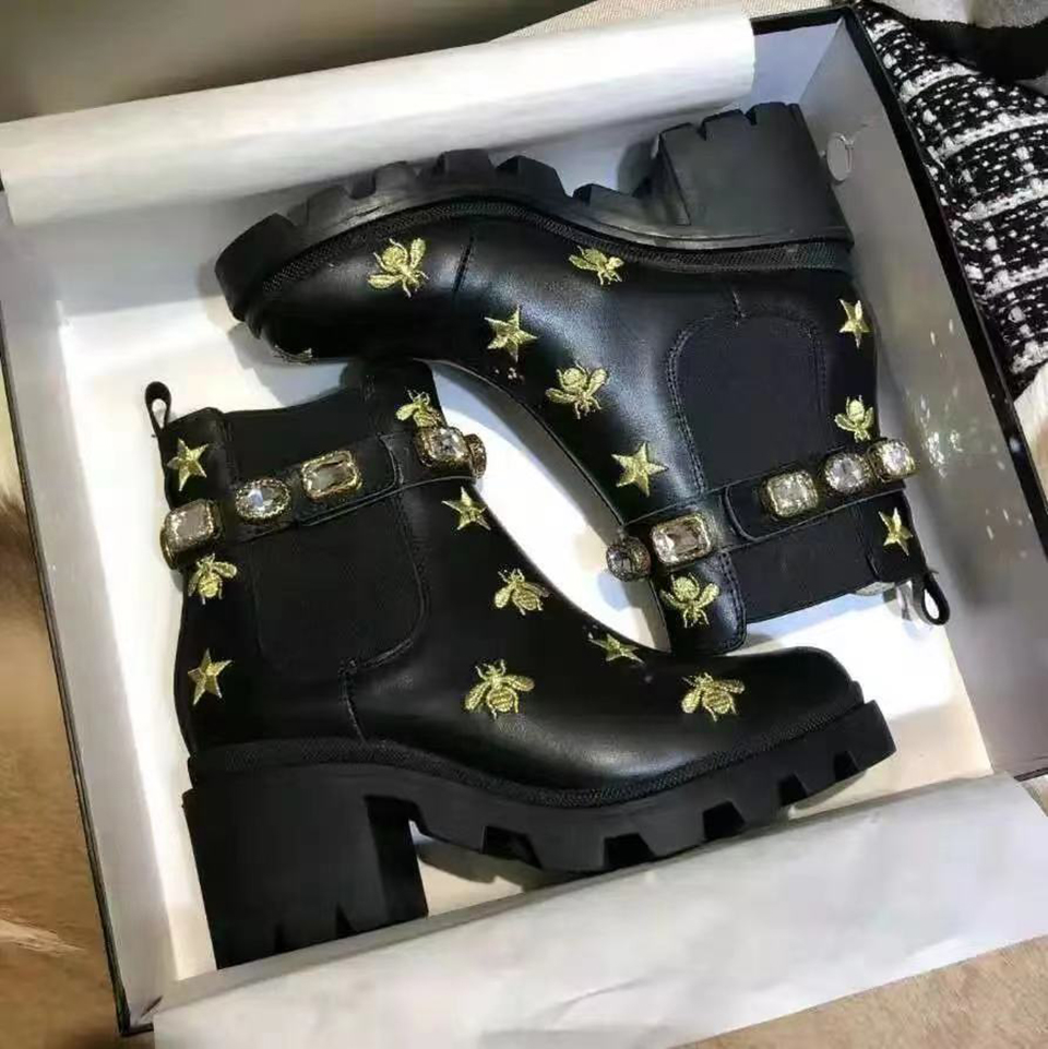 Boots womens shoes designer luxury heels winter boot woman martin shoe booties heel 100% leather women Knight Work Safety Motorcycle Rain Fashion Snow Fast quality
Boots womens shoes designer luxury heels winter boot woman martin shoe booties heel 100% leather women Knight Work Safety Motorcycle Rain Fashion Snow Fast quality