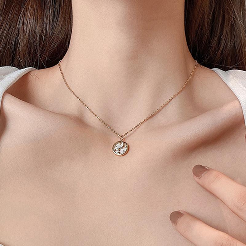 Pendant Necklaces Elegant Moon And Stars For Women Girls Trendy Classic Round Necklace Fashion Jewelry Gifts
Pendant Necklaces Elegant Moon And Stars For Women Girls Trendy Classic Round Necklace Fashion Jewelry Gifts